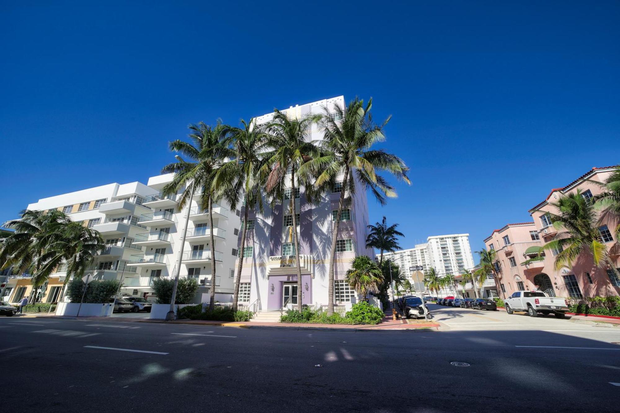 Ocean Spray Hotel Miami Beach Esterno foto