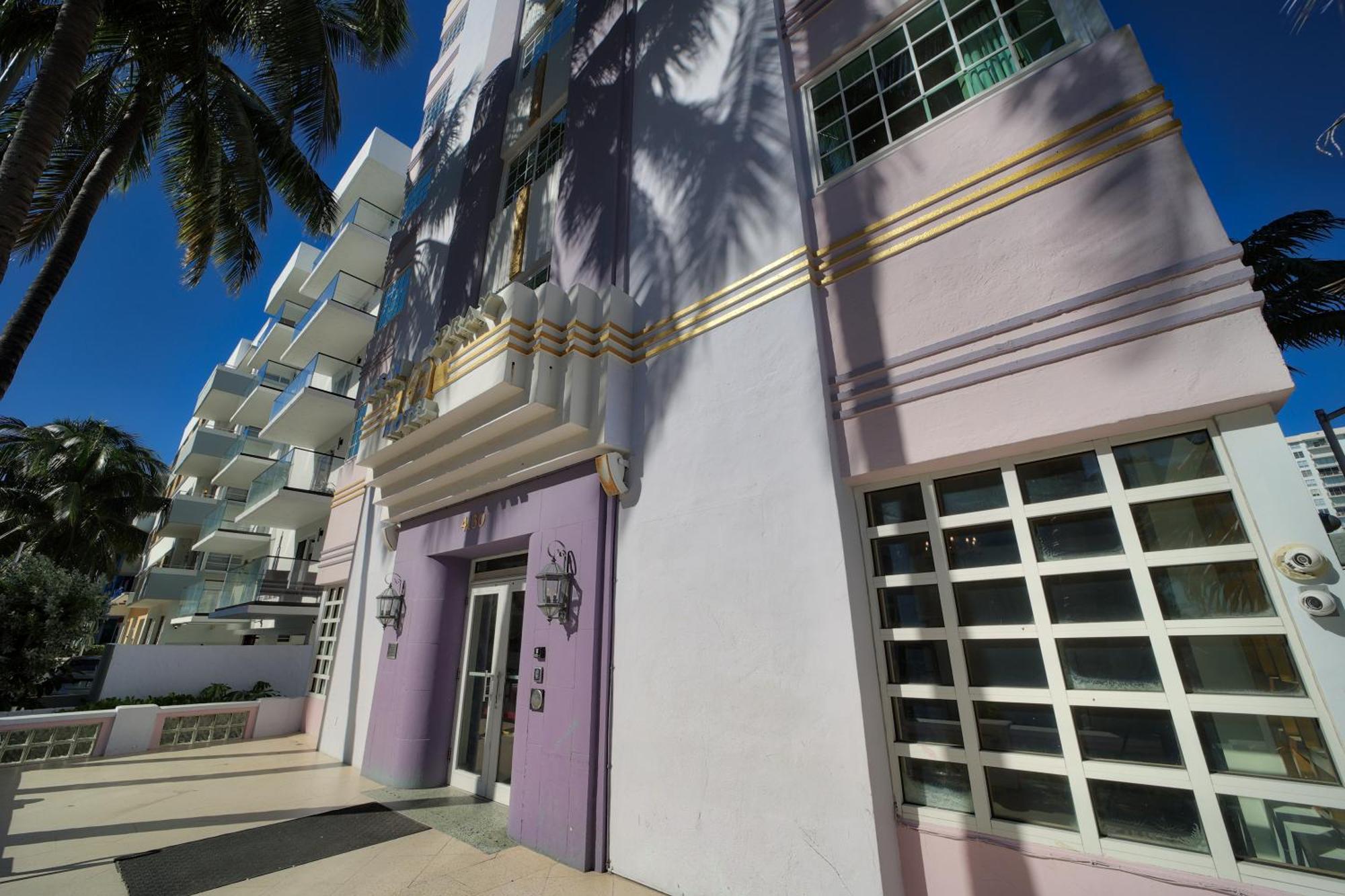 Ocean Spray Hotel Miami Beach Esterno foto