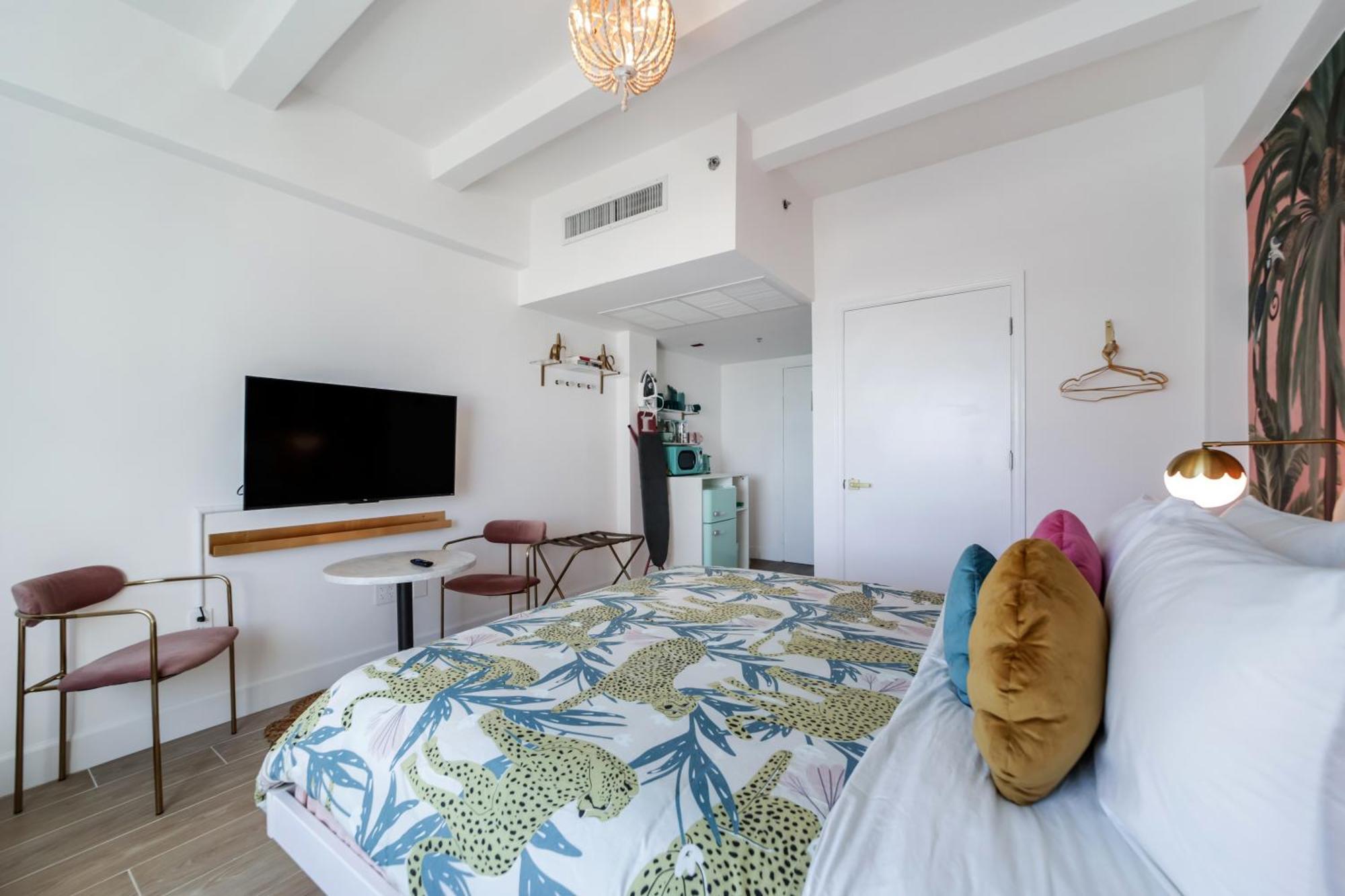 Ocean Spray Hotel Miami Beach Esterno foto